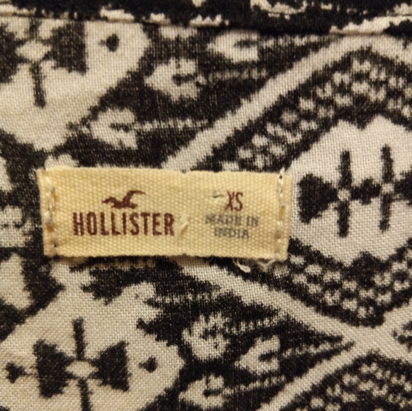 Hollister Black & White Cardigan - Picture 2 of 3